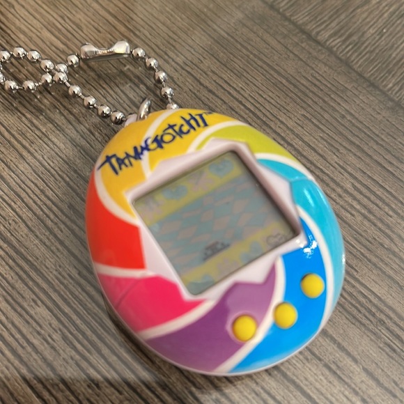 Tamagotchi 2017 Rainbow Candy Swirl Ice Cream Milk & Cookies Case Spare Battery - Picture 6 of 16